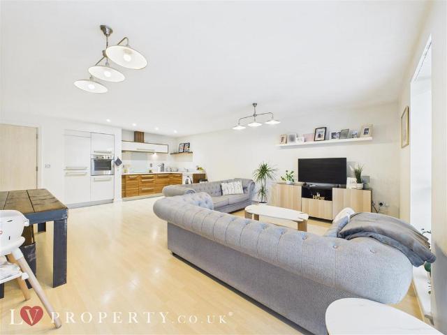 Flat for sale in Ladywood, West Midlands