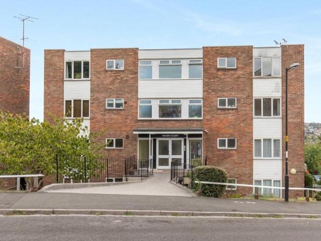 Flat for sale in Feckenham, City Of Bristol