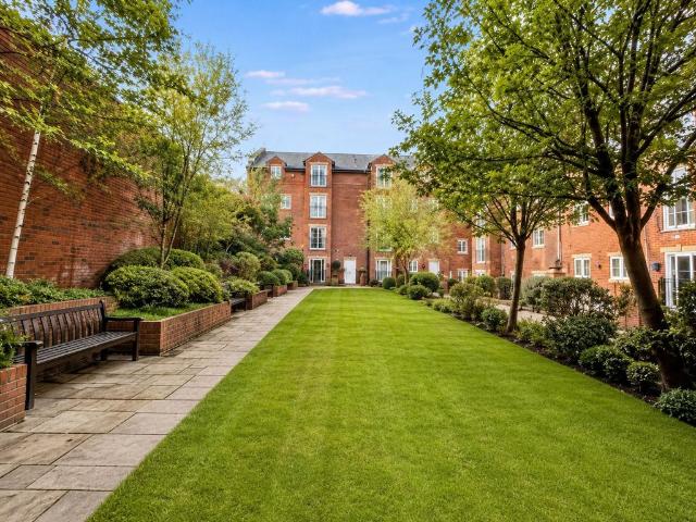 Flat for sale in Hexham, North East