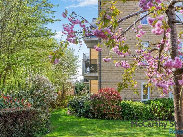 Flat for sale in Moortown, West Yorkshire