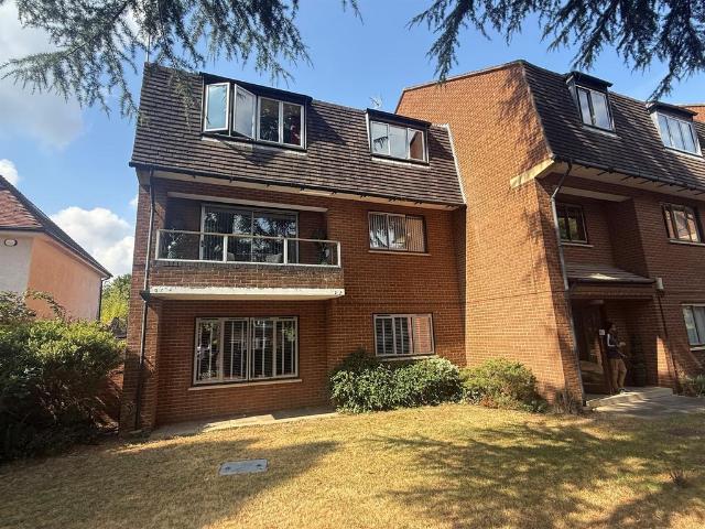 Flat for sale in Peterborough