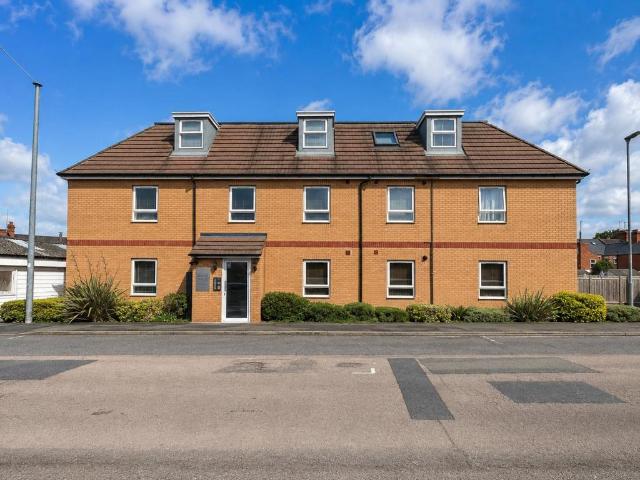 Flat for sale in Kingsthorpe, Northamptonshire