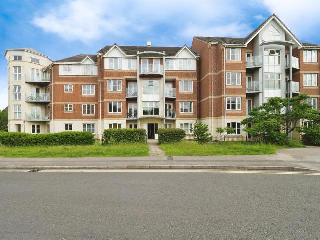 Flat for sale in Wilmorton, East Midlands