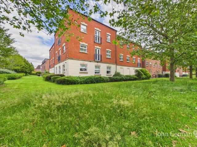 Flat for sale in Lichfield, Boley Park