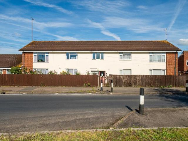 Flat for sale in Northway, Pamington