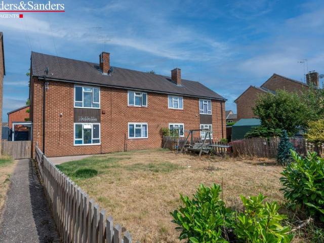 Flat for sale in Arrow, Stratford-on-Avon