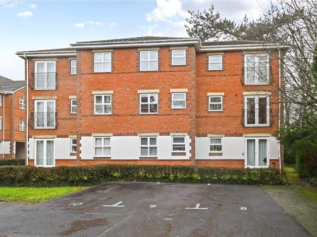 Flat for sale in Riverdene, Priest Down