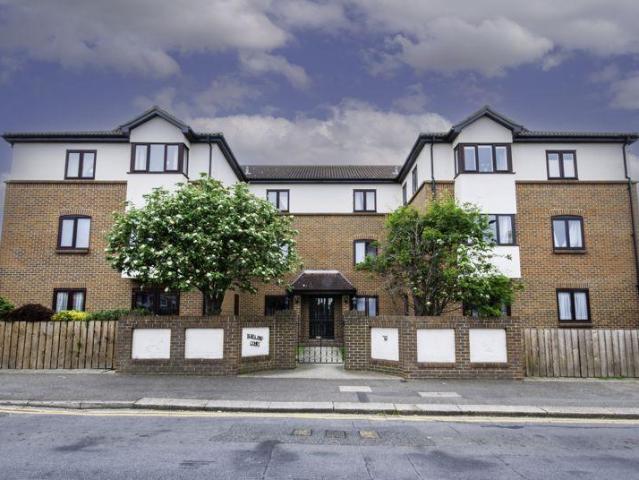 Flat for sale in Alton Barnes, Isle Of Man