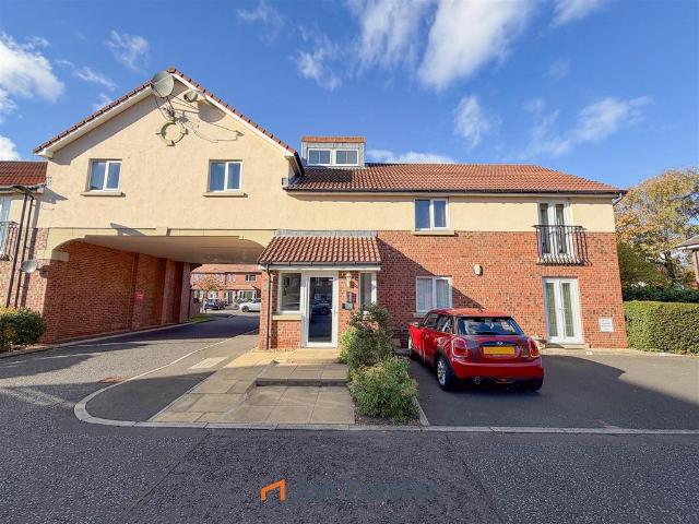 Flat for sale in Whitley Bay, North Tyneside