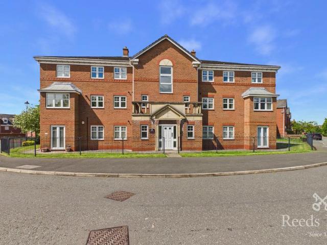 Flat for sale in Upton, Widnes