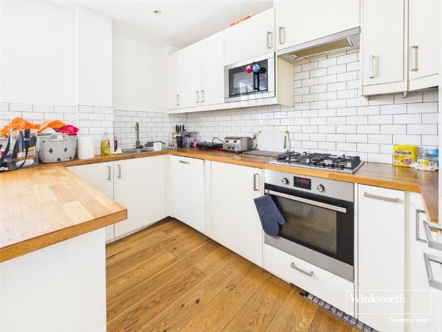 Flat for sale in Enborne, West Berkshire