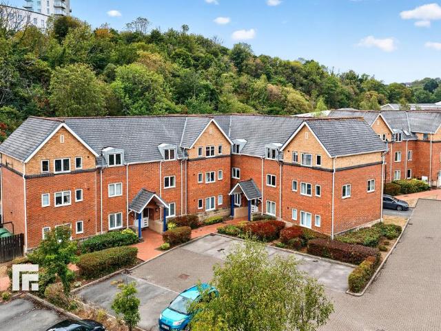 Flat for sale in Penarth Marina, Penarth