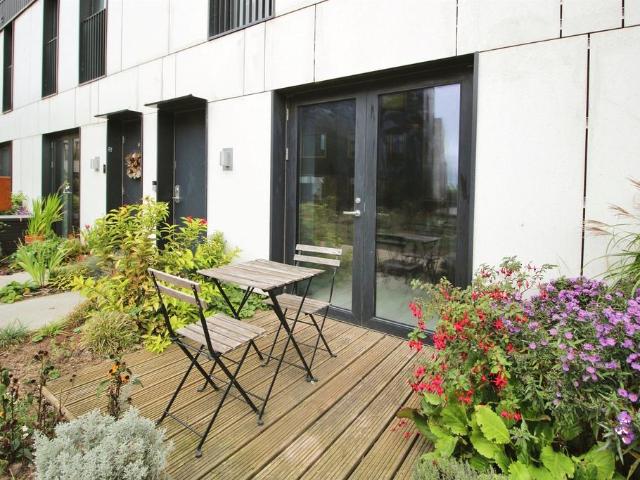 Flat for sale in Cavalier Hill, Leeds