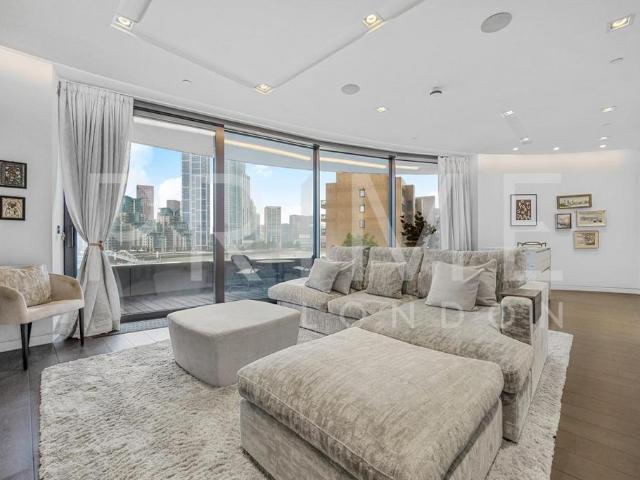 Flat for sale in Greater London