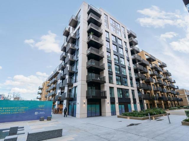 Flat for sale in Hammersmith, Greater London