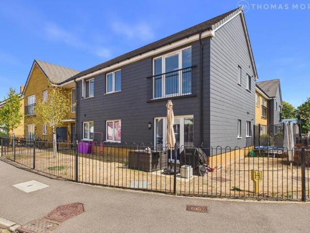 Flat for sale in King's Walden, Hertfordshire