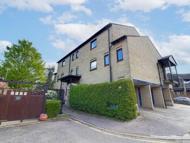 Flat for sale in Laindon, Isle Of Man