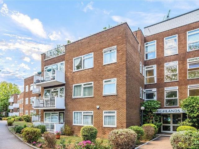 Flat for sale in London Borough of Barnet, Greater London