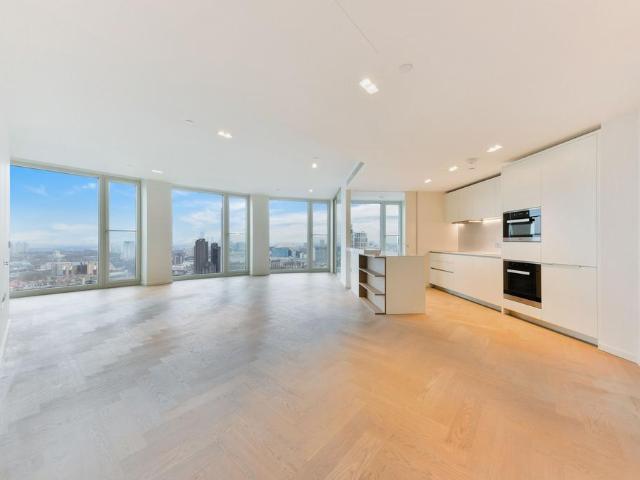 Flat for sale in Greater London