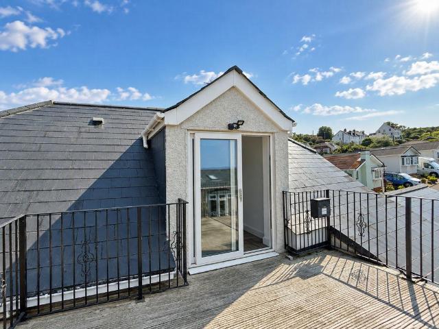 Flat for sale in Watchet, Somerset