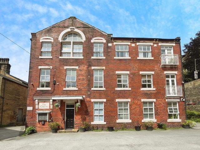 Flat for sale in Hebden Bridge, Birchcliffe