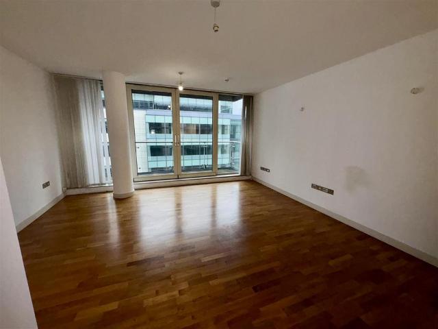 Flat for sale in City Centre, Georgia