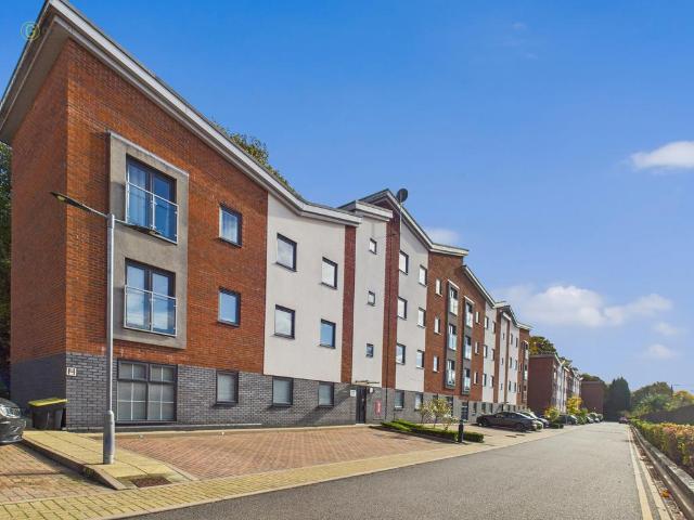 Flat for sale in Mere Green, Sutton Coldfield