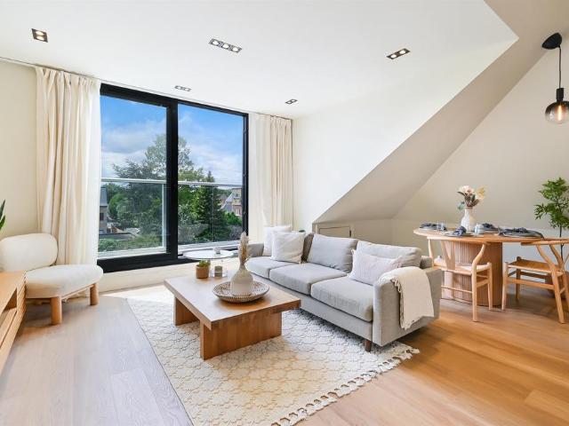 Flat for sale in London Borough of Ealing, Greater London
