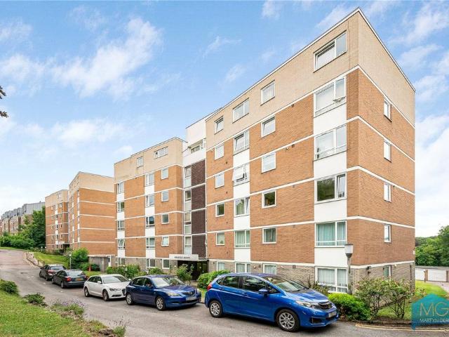 Flat for sale in Muswell Hill, Greater London