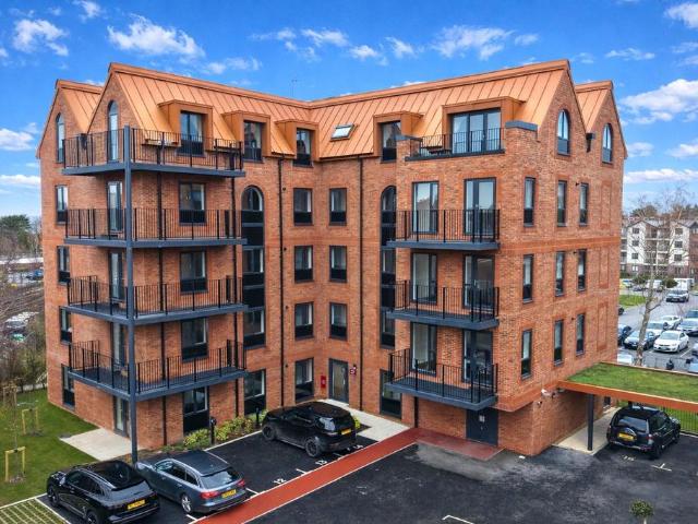Flat for sale in Grange, West Kirby