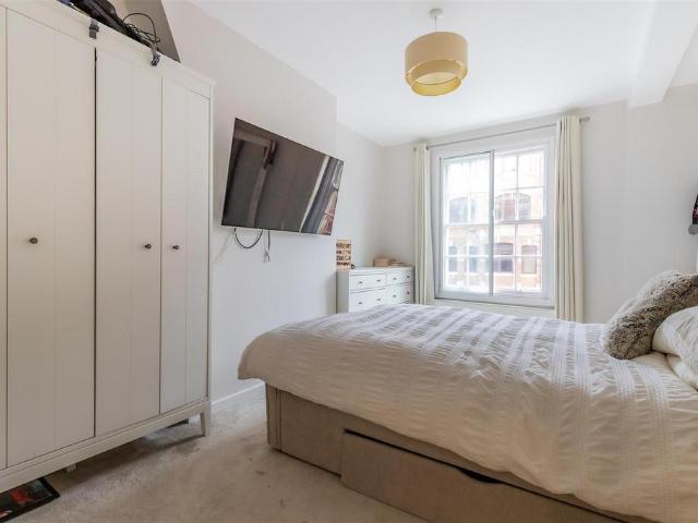 Flat for sale in Castle Quarter, Cardiff