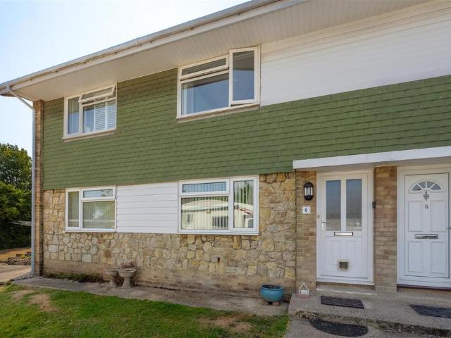 Flat for sale in Seasalter, Canterbury
