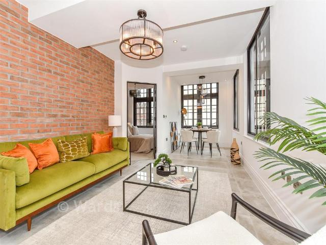 Flat for sale in St James, Sandown Park