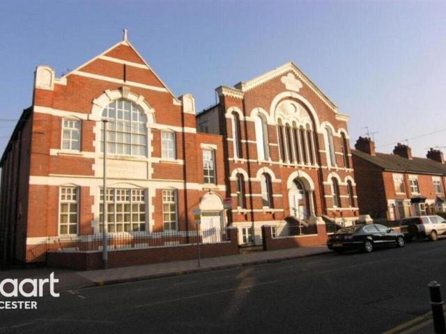 Flat for sale in Newfoundpool, Old Wharf