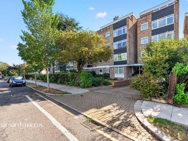 Flat for sale in Putney, Greater London