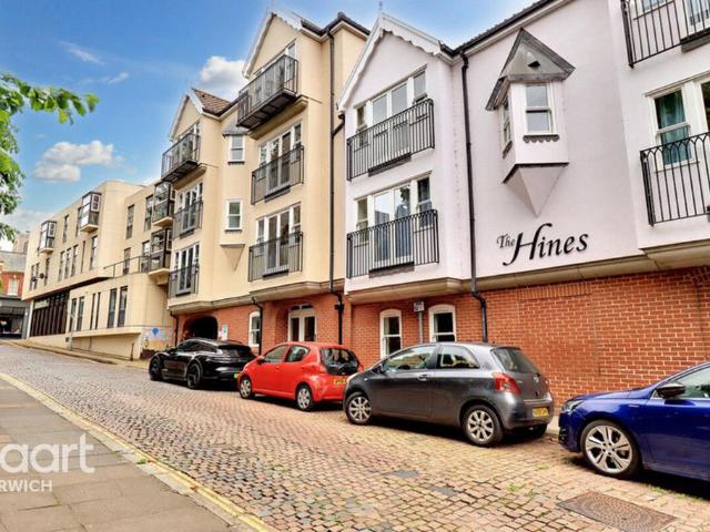 Flat for sale in Heigham Grove, East Bank