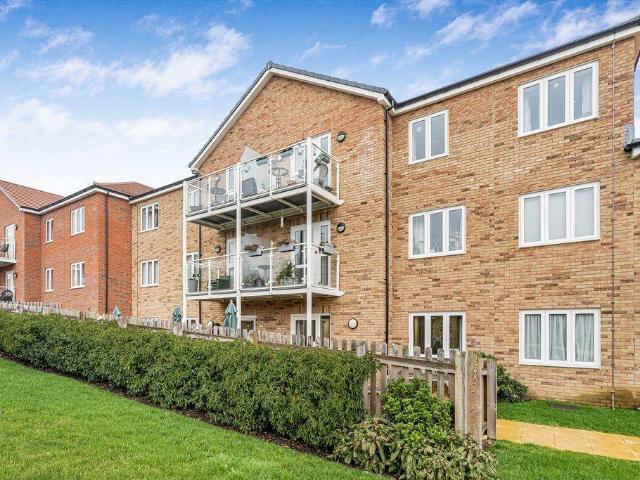 Flat for sale in Shenley Brook End, Milton Keynes