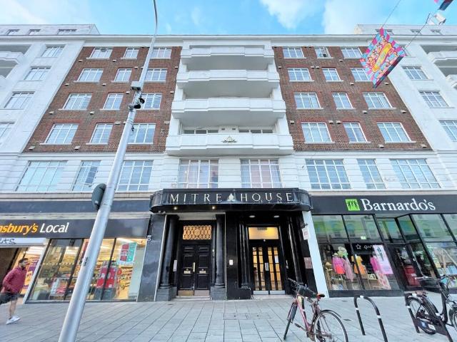 Flat for sale in Brunswick, Brighton & Hove