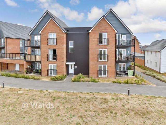 Flat for sale in Hythe, Folkestone