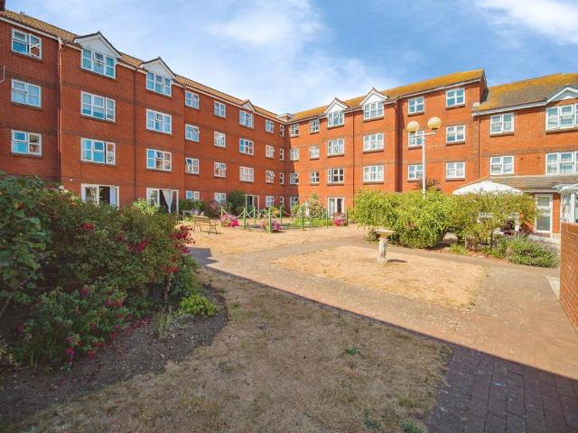 Flat for sale in Weymouth, East Dorset