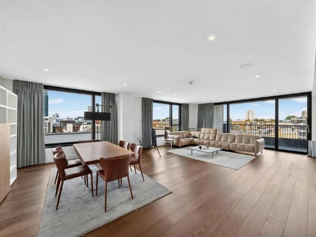 Flat for sale in East Marylebone, Mayfair