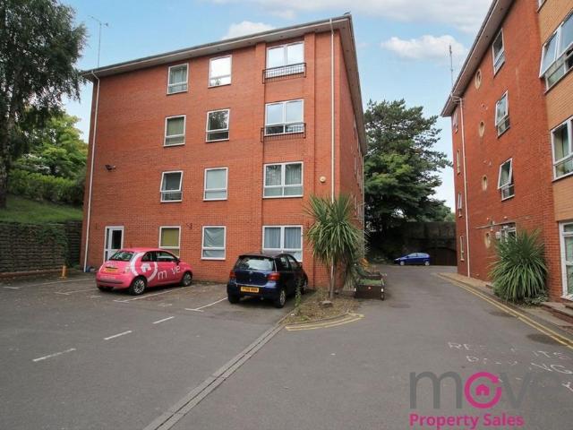 Flat for sale in Golden Valley, Gloucestershire