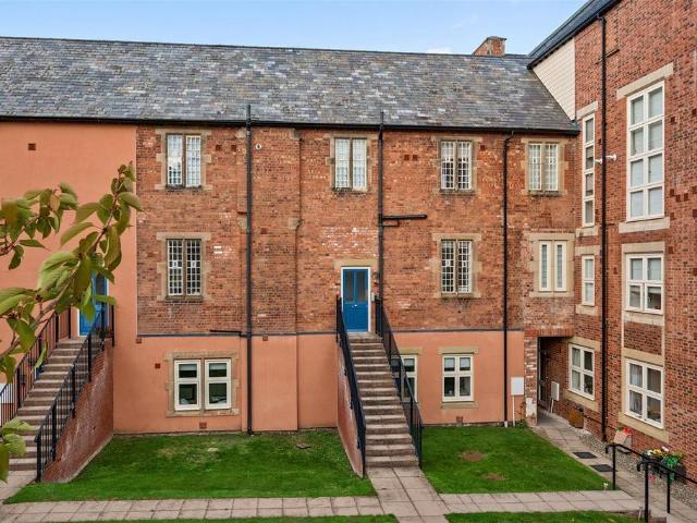 Flat for sale in Redwood Park, Shrewsbury