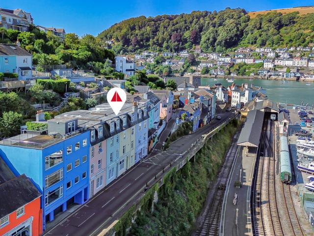 Flat for sale in Strode, Devon