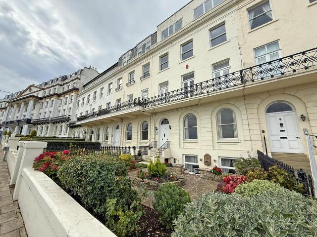 Flat for sale in South Cliff, Kepwick