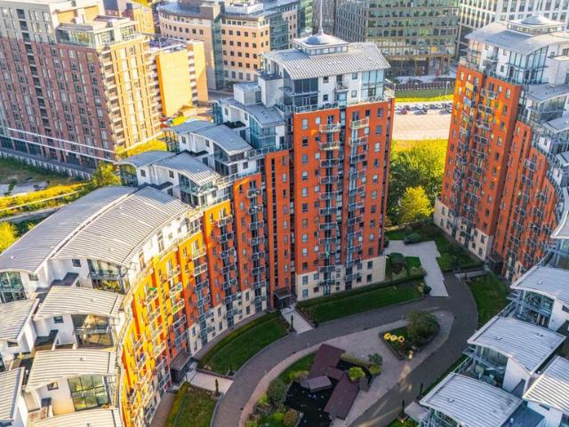 Flat for sale in Holbeck, Leeds