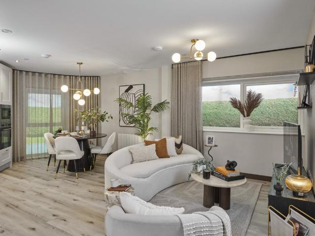 Flat for sale in Navestock Side, Essex