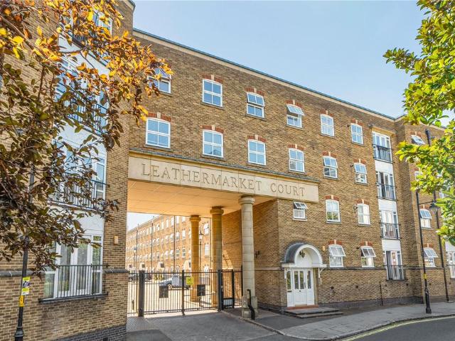 Flat for sale in The Borough, Greater London