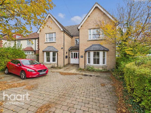 Flat for sale in Arrington, Cambridgeshire