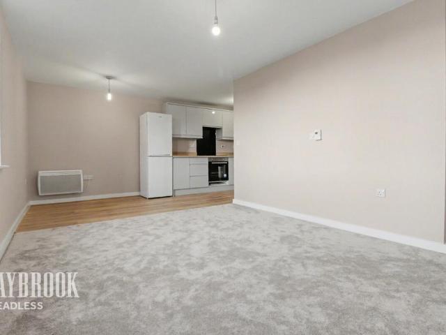 Flat for sale in Manor, Isle Of Man